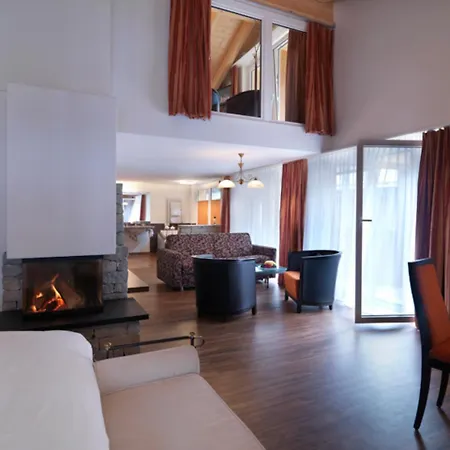 Wellnesshotel Schweizerhof Saas-Fee Room photo